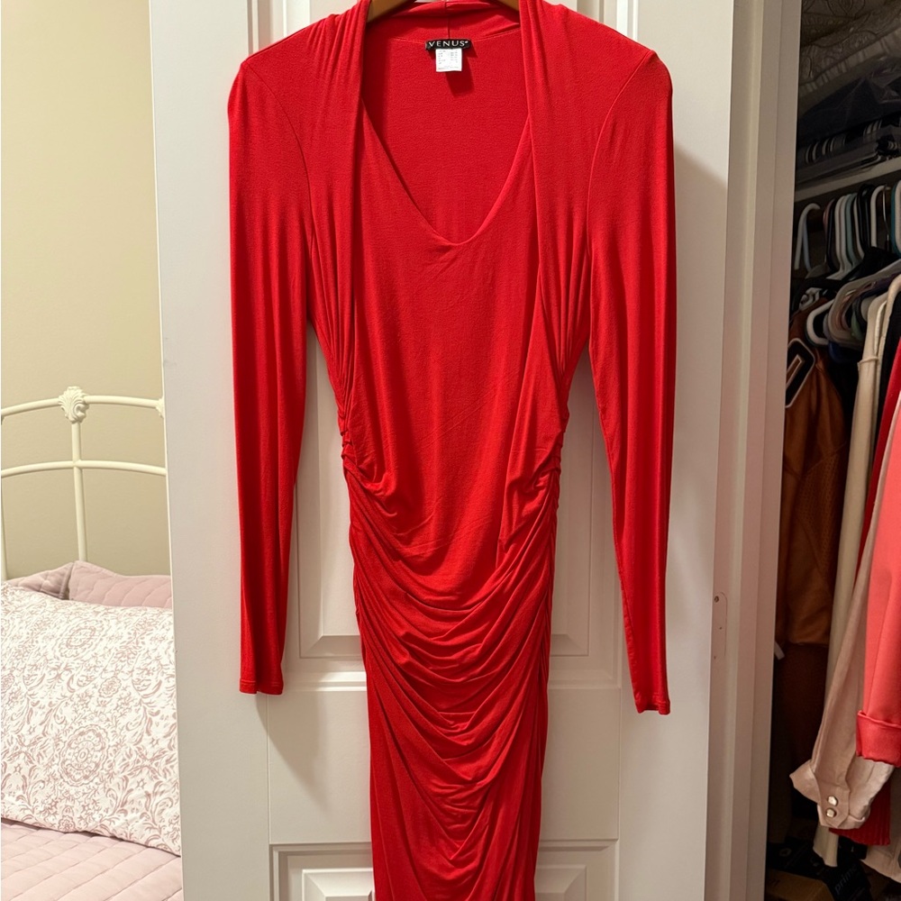 VENUS Vibrant Red Long Sleeve Dress